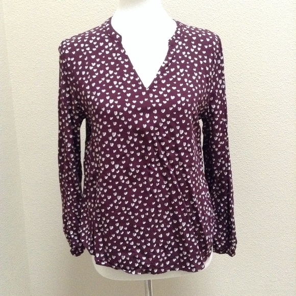 GAP Tops - Gap Heart Print Blouse